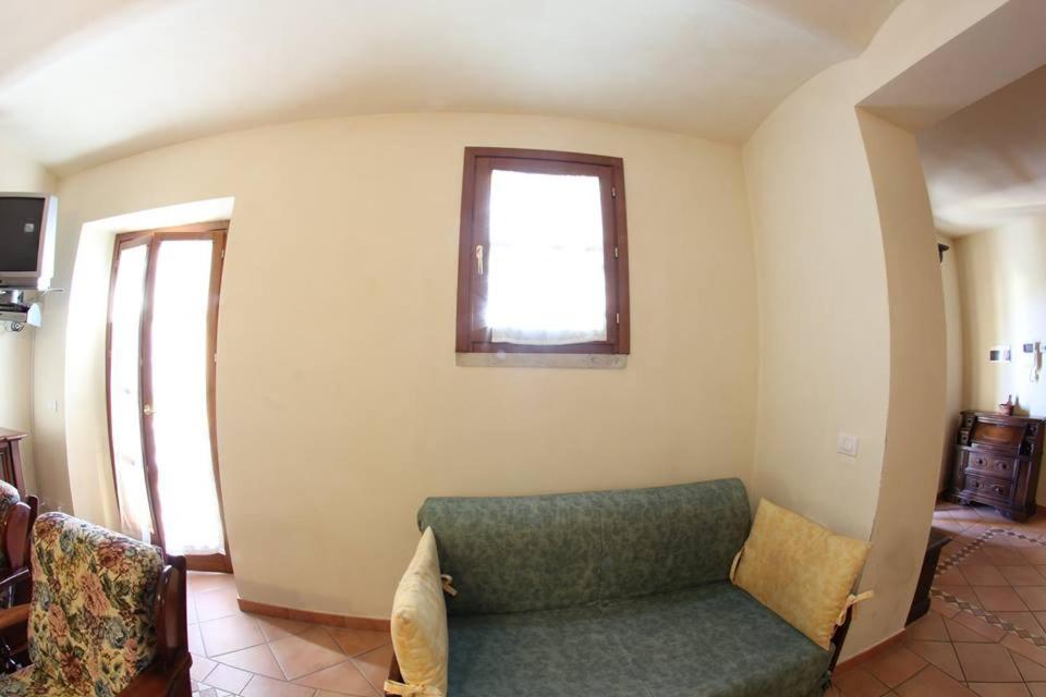 Residence Il Vigneto Лари Экстерьер фото