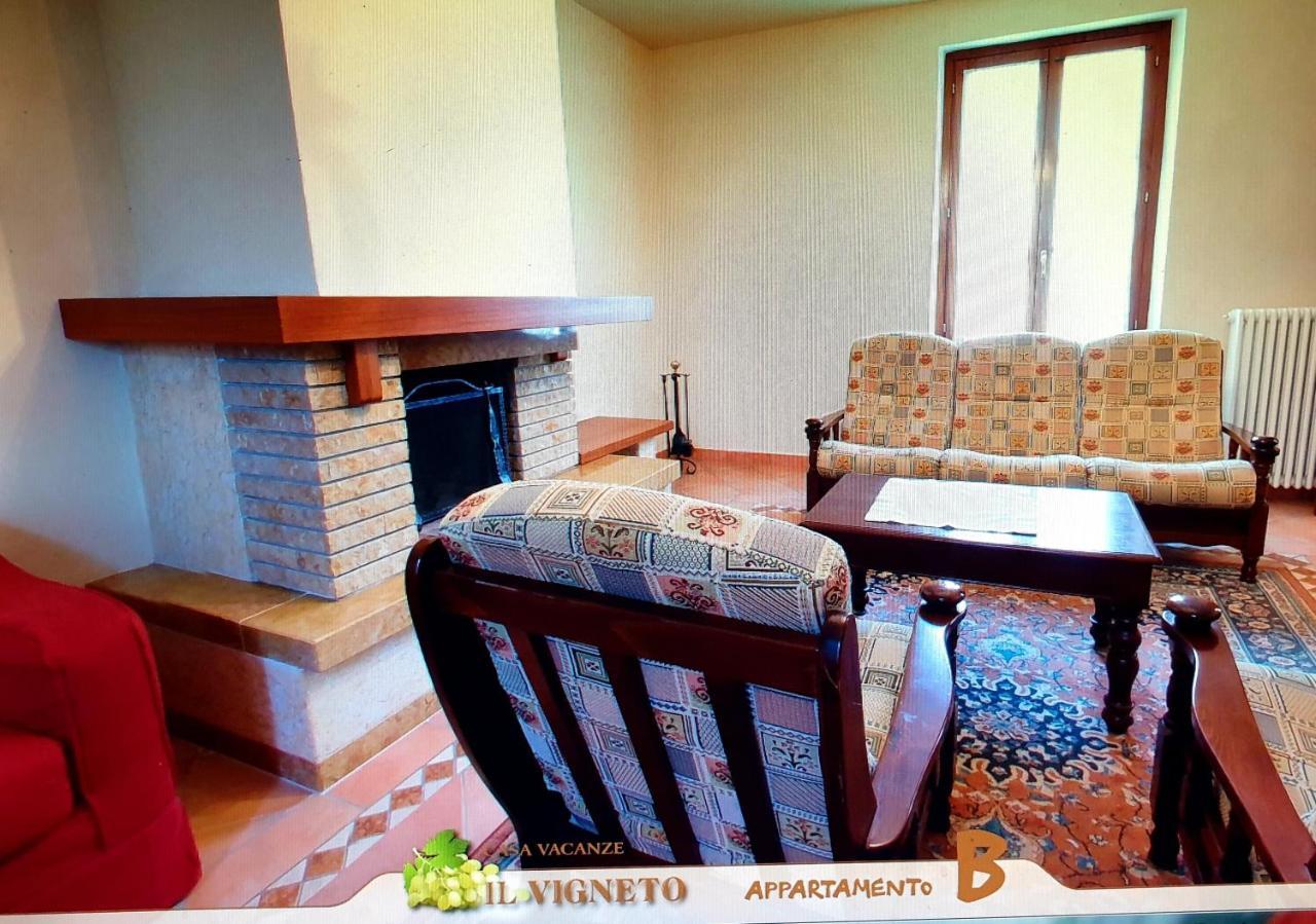 Residence Il Vigneto Лари Экстерьер фото
