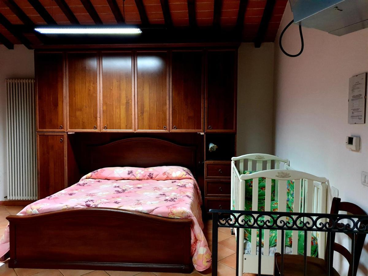 Residence Il Vigneto Лари Экстерьер фото
